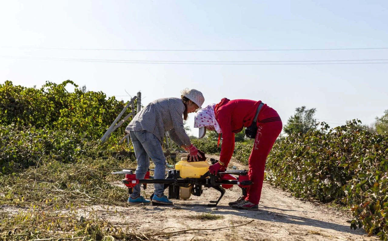 xag female drone pilots