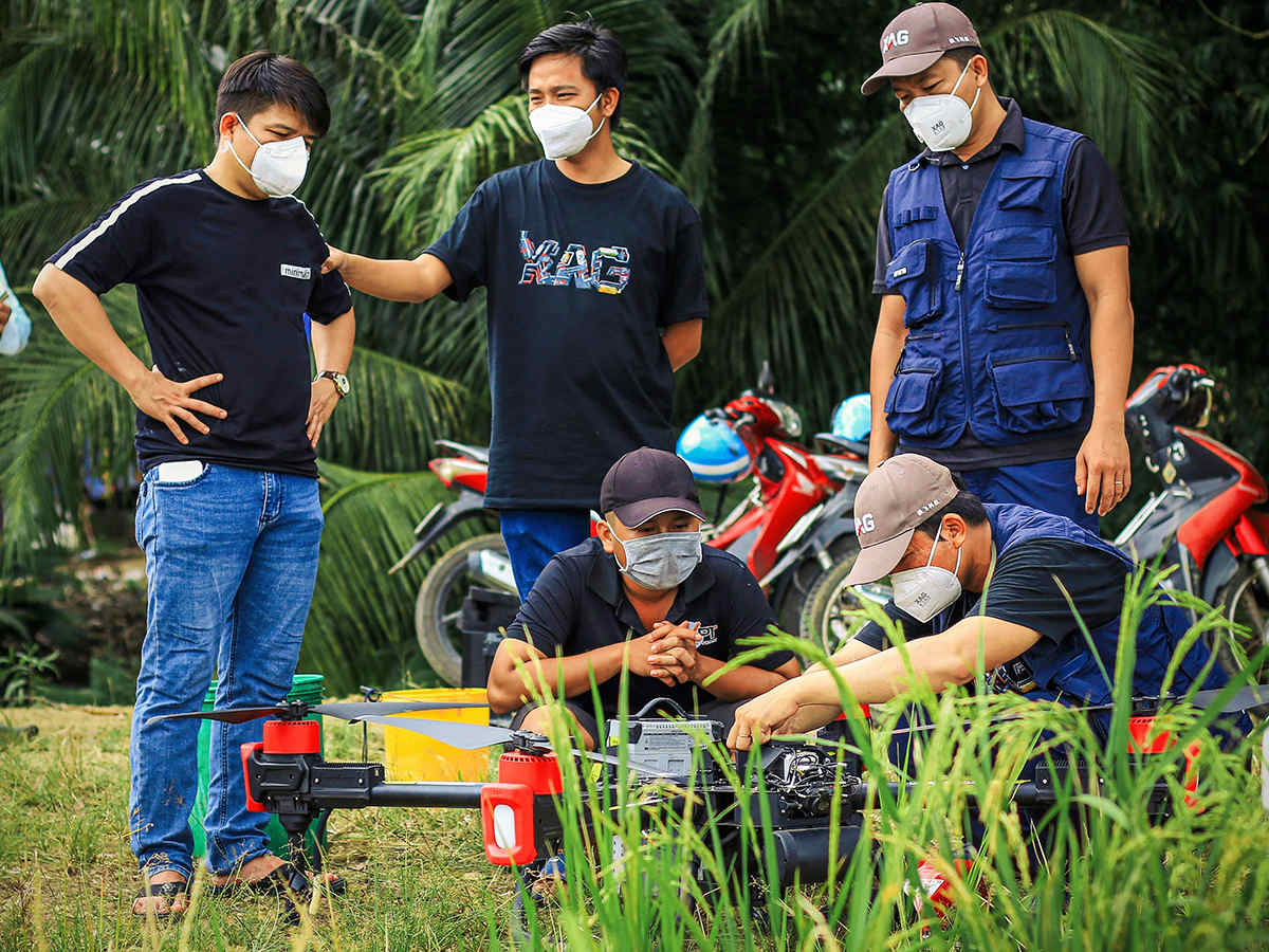 now as the busy farming season comes in april, to farm better with xag agricultural drones, a guideline is created for every next-gen farmer to work with safety and healthiness.